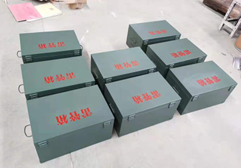 噶尔炸药箱和雷管箱一般是怎么存放的？
